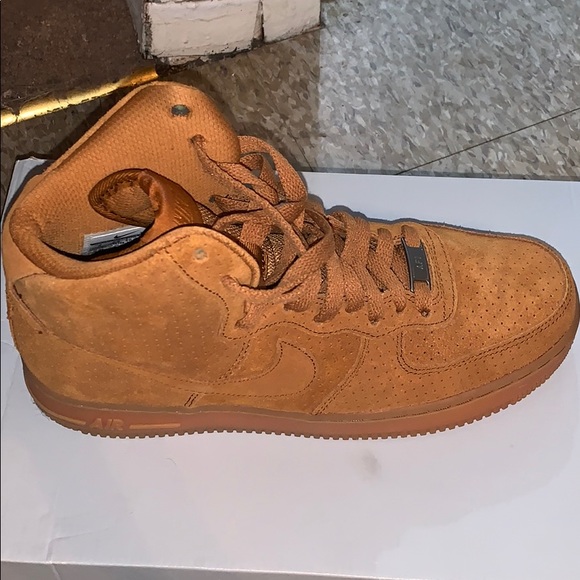 Nike Shoes - Worn once nike sneakers